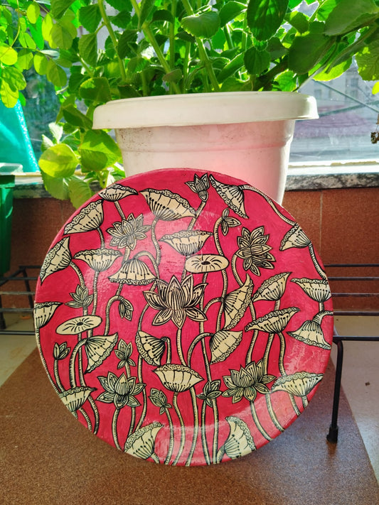 The abstract wall plate