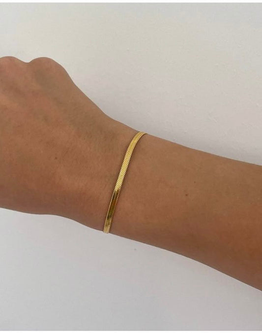 Minimalist Gold-Plated Sleek Bracelet